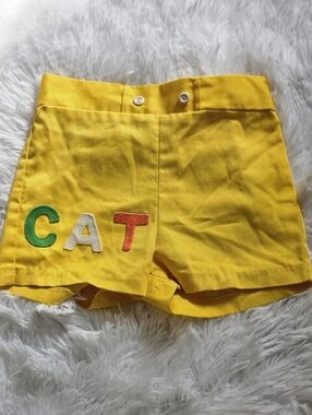 Yellow 'CAT' Appliqué Shorts Vintage Size 4